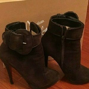 Christian Louboutin Booties Boots Heels 35